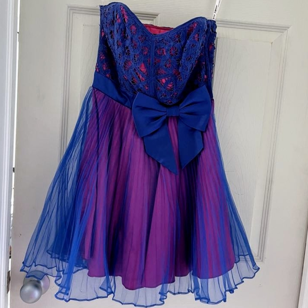 *Vintage Like New* BJ Cupcake Dress